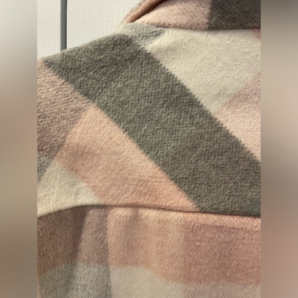 bundle of 2 checkered pattern shacket (pink and red) - Picture 3 of 12